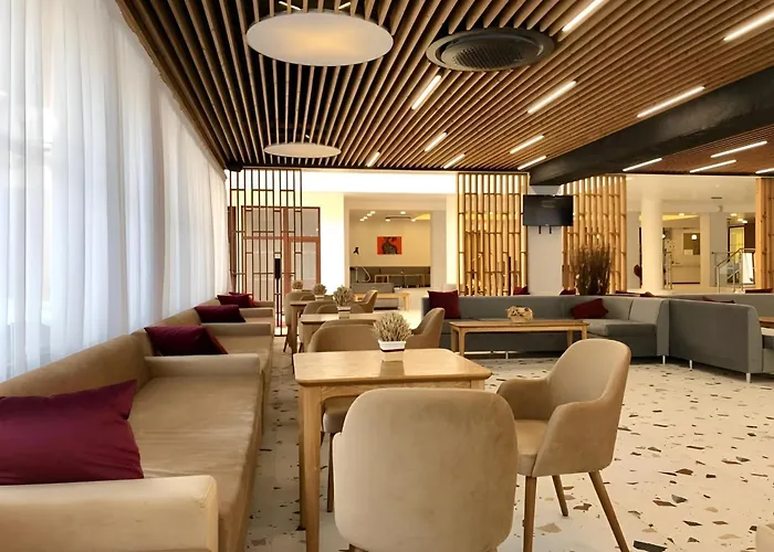 Grand Hotel Сонячний Берег